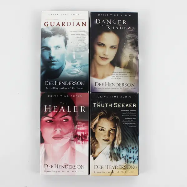 4 Dee Henderson O'Malley Series Audiobooks on Cassette Condensed 2001 & 2002