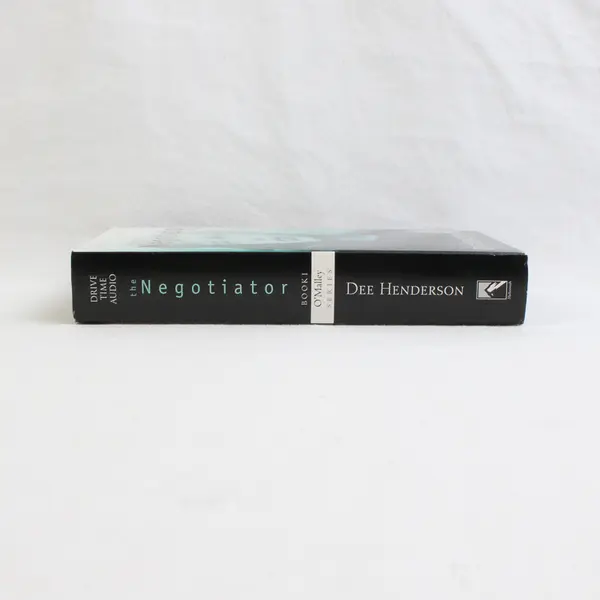The Negotiator Set 4 Audio Cassettes, Book 1, O'Malley Ser, Dee Henderson  2002