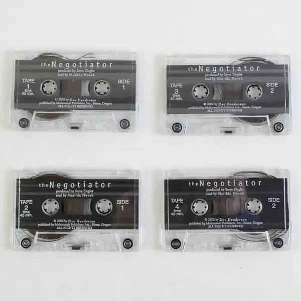 The Negotiator Set 4 Audio Cassettes, Book 1, O'Malley Ser, Dee Henderson  2002