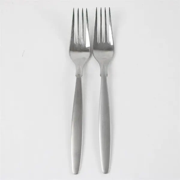 Set of 2 Oneida Sparta Stainless Steel Dinner Forks 8" 