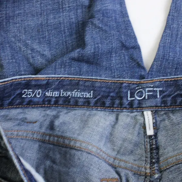 Loft Women's 25/0 (actual 31 waist) Med. Wash Boyfriend Button Fly Denim Jeans