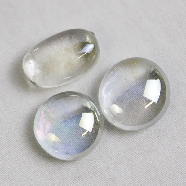 Lot Of 150 Unbranded Matching Clear Glass Stones/Pebbles Iridescent Ovals