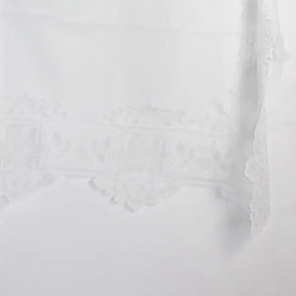 Vintage White Intricate Floral Lace Tablecloth 35" W x 84" L 