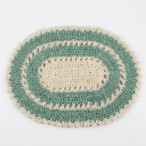 Vtg Lot of 4 Handmade Place Mats Green and Beige Oval Shaped