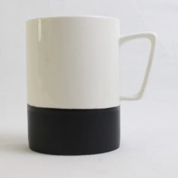 Starbucks White/Black Ceramic Tea/Coffee Mug 16 Fl Oz 4.75" Tall