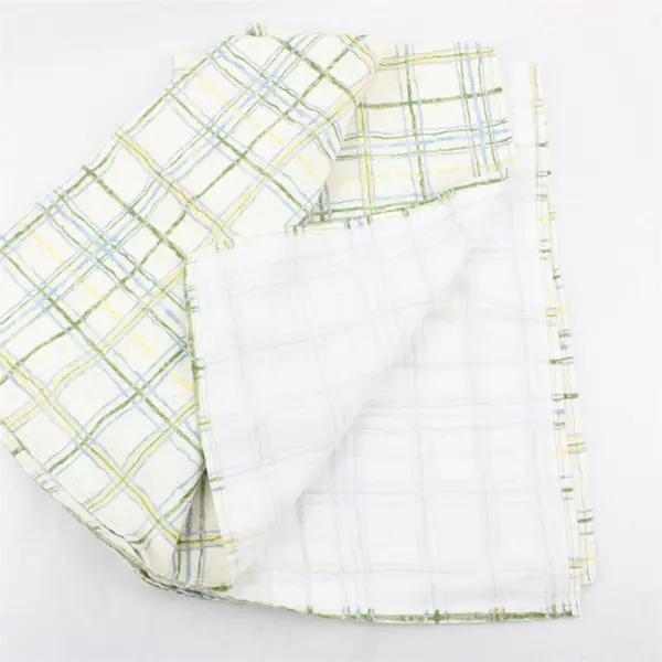 Unbranded White & Green Plaid Cotton Table Cloth - 45"Wx57"L
