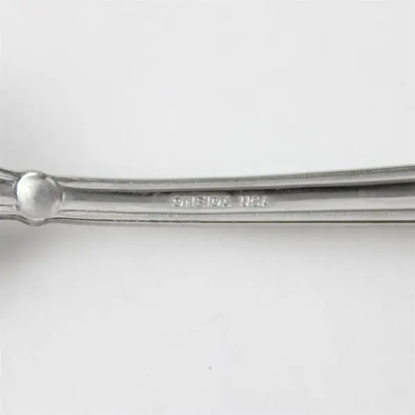 Set of 4 Oneida Tripoli Stainless Oval Soup Spoons 