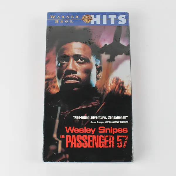 VHS Tape Wesley Snipes in Passenger 57 1992 New Factory Sealed Warner Bros