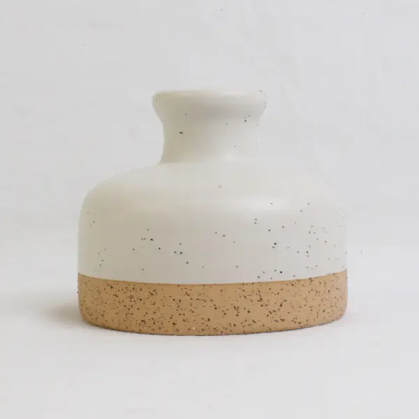 Unbranded White/Beige Round Ceramic Vase 3.25" Tall 3.5" Diameter
