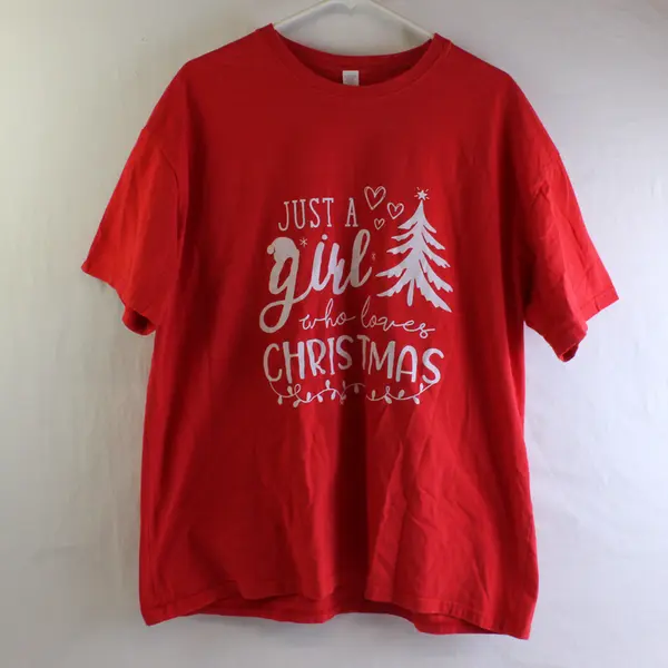 Just A Girl Who Loves Christmas Red Short-Sleeved T-Shirt Women's XL