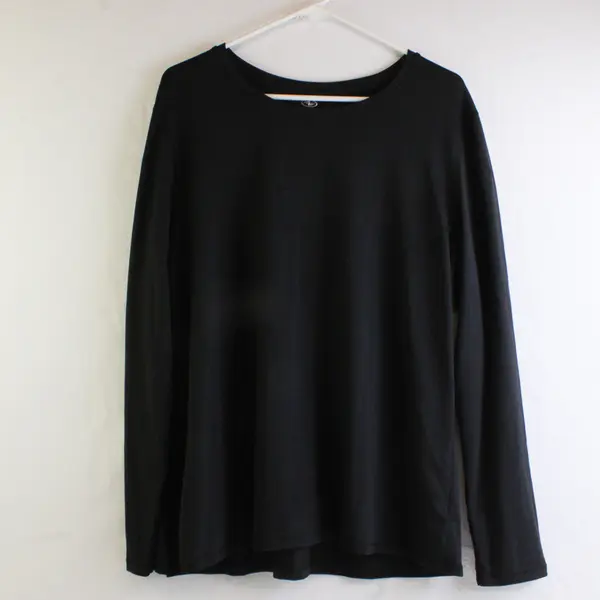 Athletic Works Black Long-Sleeved T-Shirt Women's XXL 20