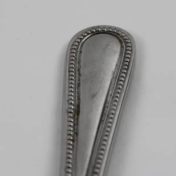 5 Towle Silver Hotel Multi Motif Beaded Pattern 18/10 SS Dinner Knives 9.75"