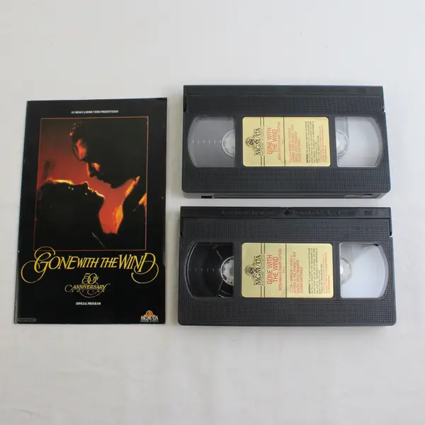 Gone With The Wind 50th Anniversary Edition Boxed Set 2 VHS Tapes & Booklet