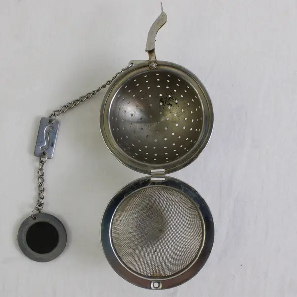 Lot Of 4 Unbranded Stainless Steel Ball Shaped Hanging Loose Leaf Tea Infuser