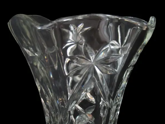 Vintage Anchor Hocking Prescut Flower Vase 10.5 Inch 