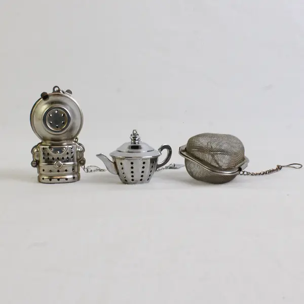 Lot Of 3 Astronaut, Tea Pot, Heart Shaped Loose Leaf Tea Infuser
