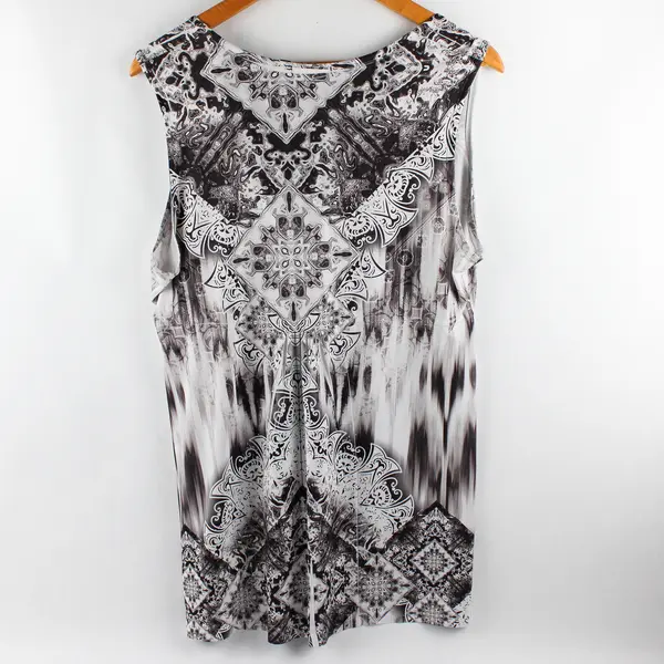 Apt 9 Women's XL Black & White Sublimation Style Stretchy Soft Tank Top