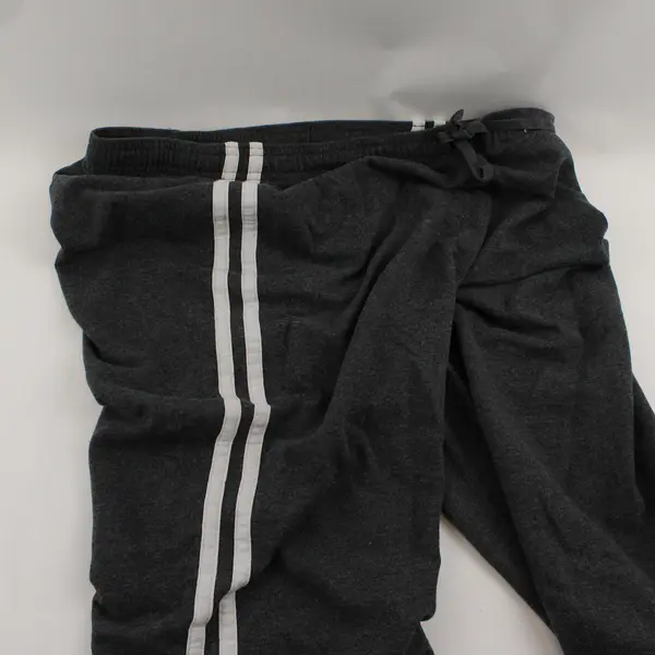 New York Laundry Dark Gray Capri Sweats Women's Large