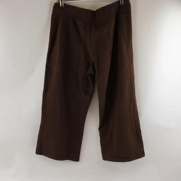 Athletic Works Solid Brown Capri Sweats Women's Medium 8/10