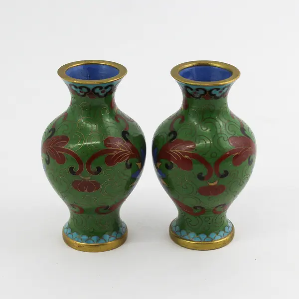 Vintage Lot of 2 Small Cloisonné Flowered Vases  3" Tall Green With Blue flowers