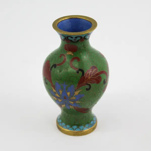 Vintage Lot of 2 Small Cloisonné Flowered Vases  3" Tall Green With Blue flowers