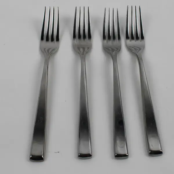 Lot of 4 Towle Silver Dream Pattern 18/0 SS Salad Forks 7.5" Good