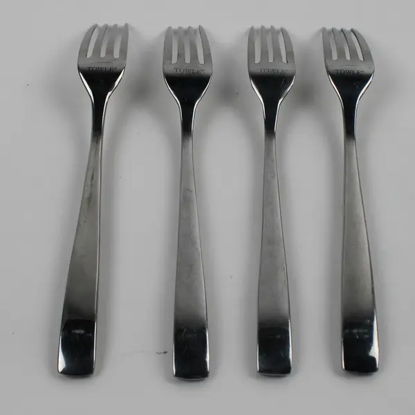 Lot of 4 Towle Silver Dream Pattern 18/0 SS Salad Forks 7.5" Good