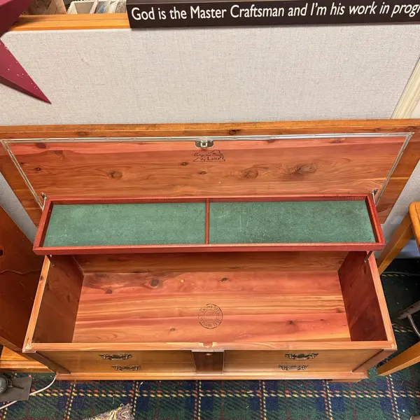 Vintage Virginia Maid by Lane Cedar Chest - Lock Removed-Freight / Local Pickup