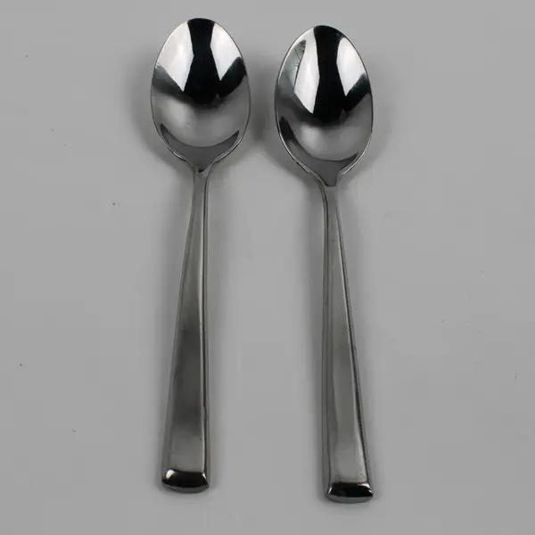 Lot of 2 Towle Silver Dream Pattern 18/0 SS Oval-Shaped Soup Spoons 8.25" Good