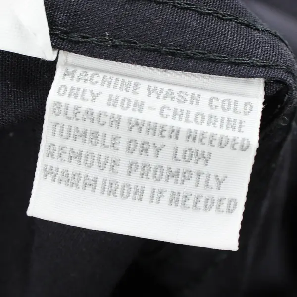 Foxcroft Women's 18W Black Non-Iron Stretch Shaped Fit Button Up Collared Shirt