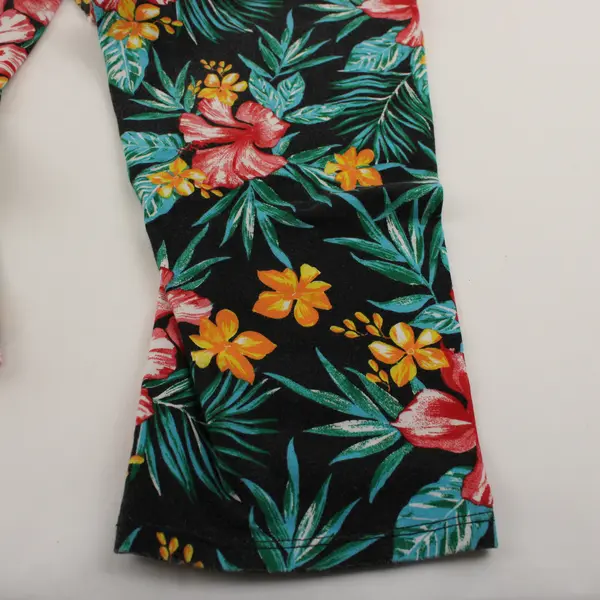 No Boundaries Multicolor Tropical Floral Capri Leggings Juniors Large 11-13