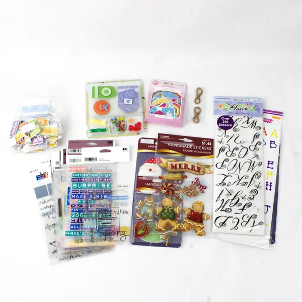 Westrim Crafts The Complete Scrapbook Kit Memory Album 2006 (12"x12" Postbound)