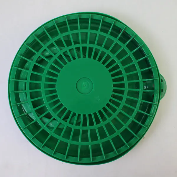 Unbranded Green/Clear Plastic Salad Spinner/Colander/Strainer With Handle