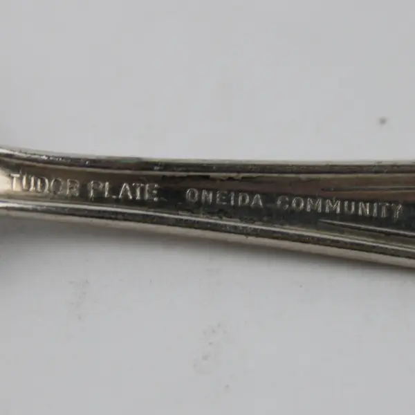 Lot Of 2 Oneida Silver Community Queen Bess II (Tudor Silverplate) Baby Forks