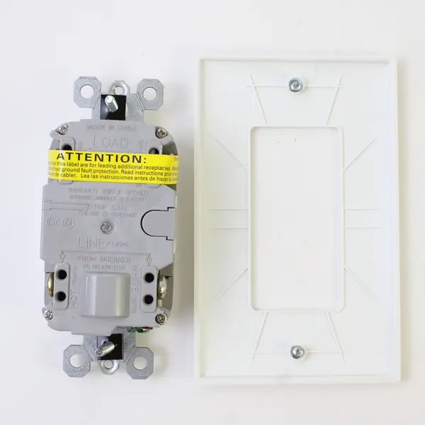 ACE 20A 125V GFCI Ivory SafeLock Outlet - Open Box