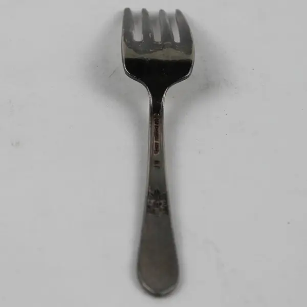 William Rogers & Sons Adoration (Silverplate) Flatware Baby Fork 4.5"