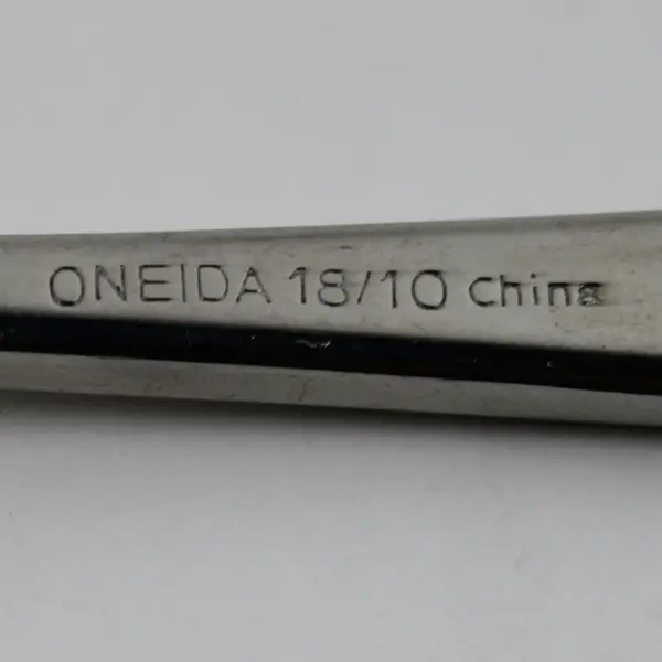 Lot of 4 Oneida Silver Chandler Glossy 18/10 SS Sugar Shell Spoons 6.25" Good