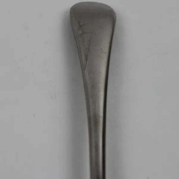 Lot of 2 Oneida Silver Chandler Glossy 18/10 Stainless Butter Knives 7" Rare