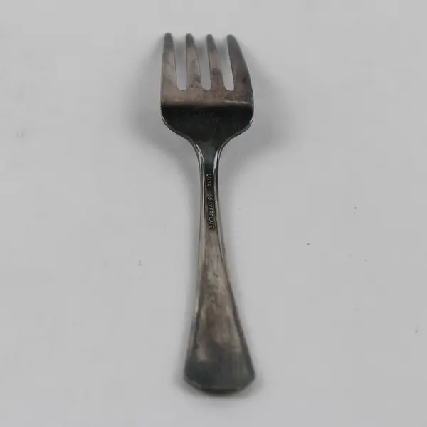 LUNT Printed Unknown Pattern (Silverplate) Flatware Baby Fork 4.5" Long