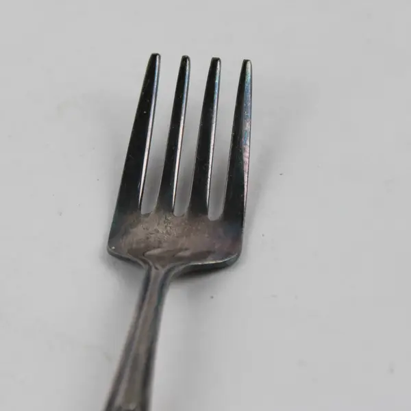 LUNT Printed Unknown Pattern (Silverplate) Flatware Baby Fork 4.5" Long