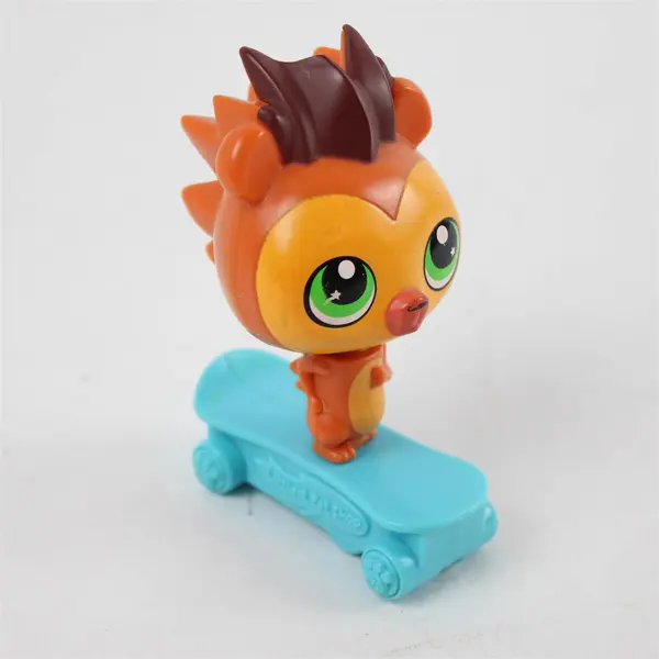 2012 McDonald's Littlest Pet Shop Russell Hedgehog on Skateboard Toy