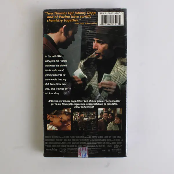 Donnie Brasco VHS Tape, 1997 #82513 New/Sealed 