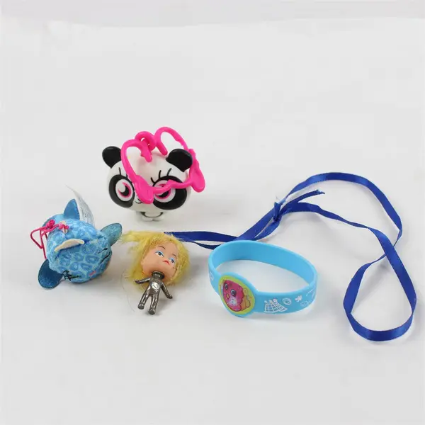 Mixed Lot of 4 Miniature Toys Action Figures Shopkins Shishi