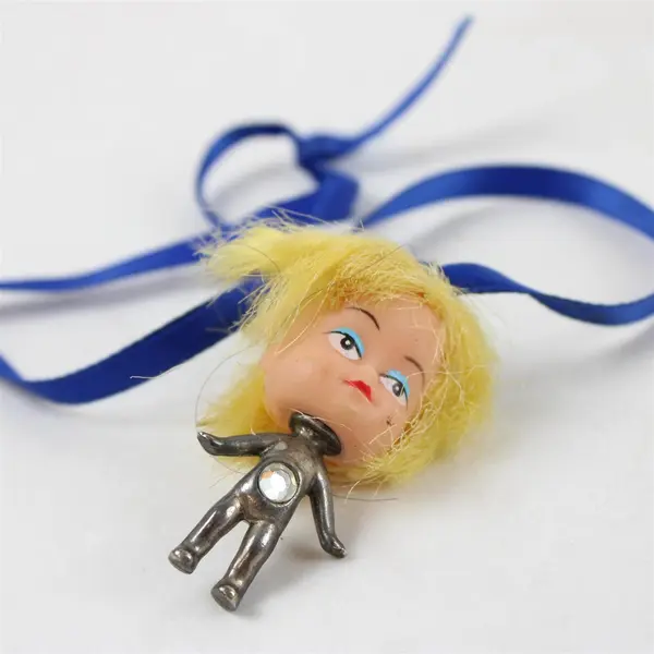 Mixed Lot of 4 Miniature Toys Action Figures Shopkins Shishi