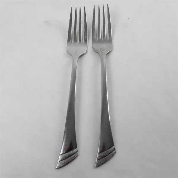 Set of 2 Oneida Stanza Stainless Steel Flatware Forks