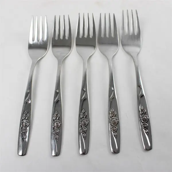 Set of 5 Oneida Twin Rose Stainless Salad Forks 6.25in 