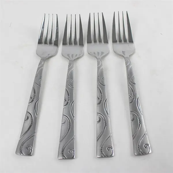 Set of 4 Oneida Twist Stainless Individual Salad Forks - 7in