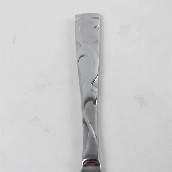 Set of 4 Oneida Tuscany Modern Solid Dinner Knives 