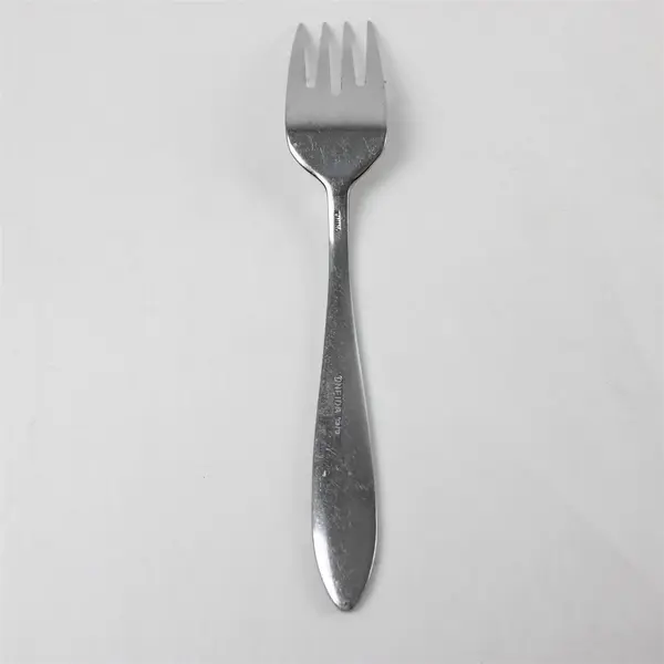 Set of 4 Oneida Trista Stainless Salad Forks