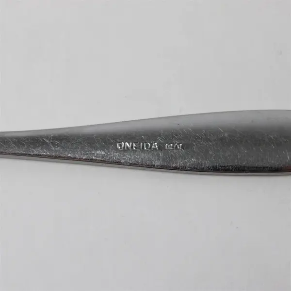 Set of 4 Oneida Trista Stainless Salad Forks